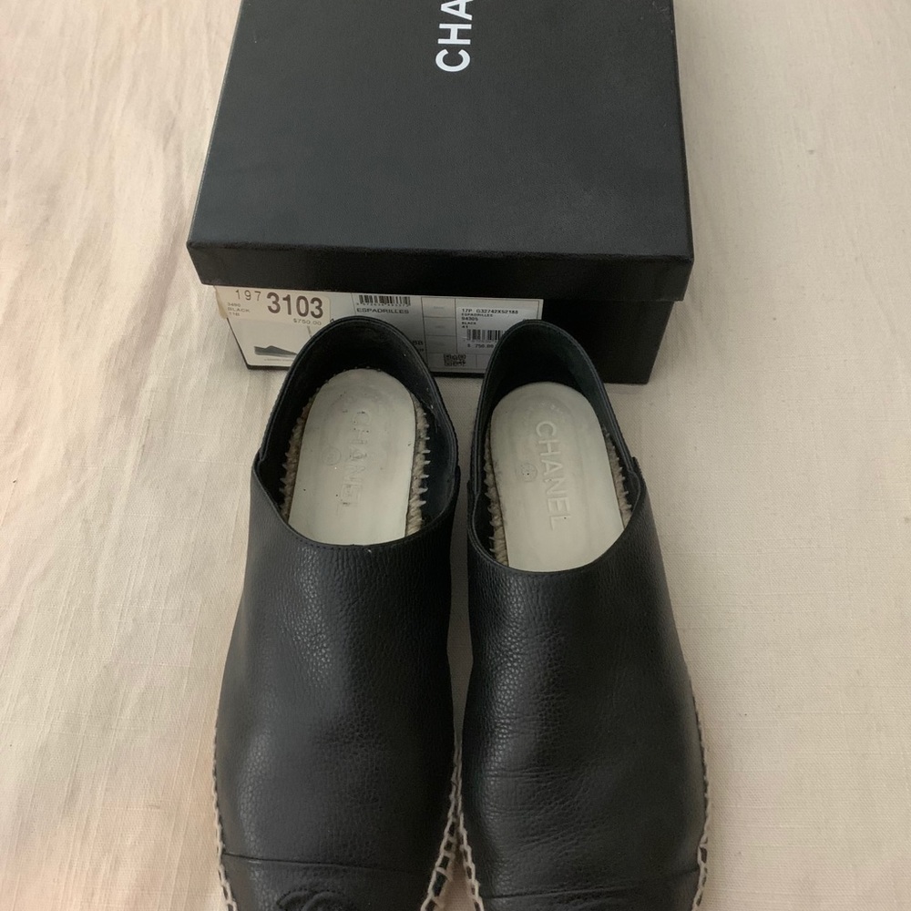 Chanel Leather Espadrilles in time for spring! - Picture 5 of 6